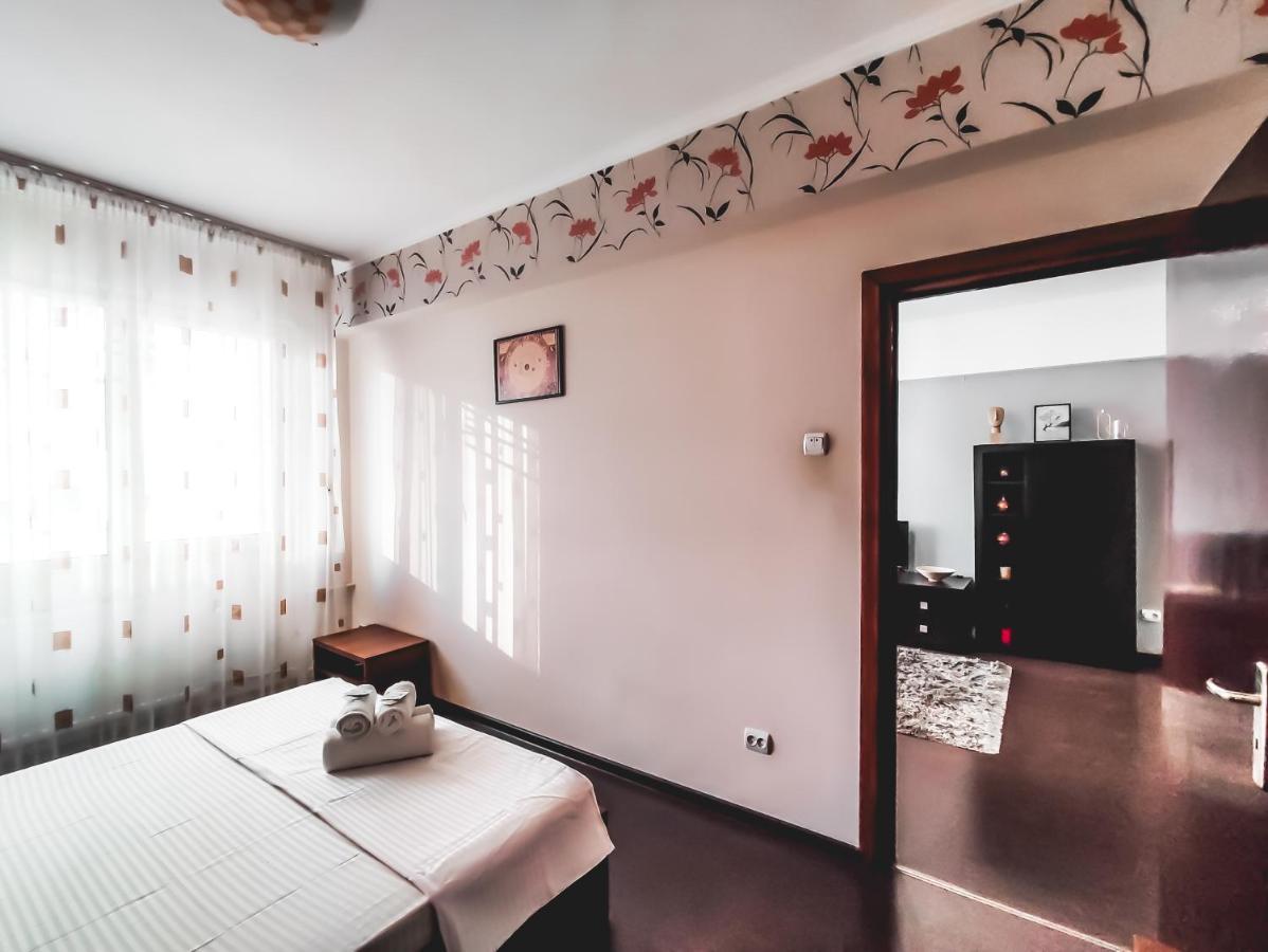 Parliament 1Br Apartment W Self Check In Bucharest Exterior photo